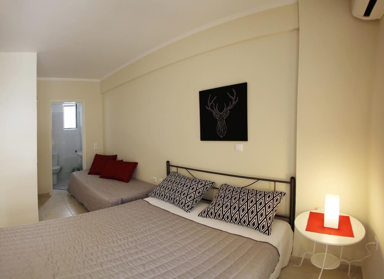 Lalezas Studios Tolón Dış mekan fotoğraf