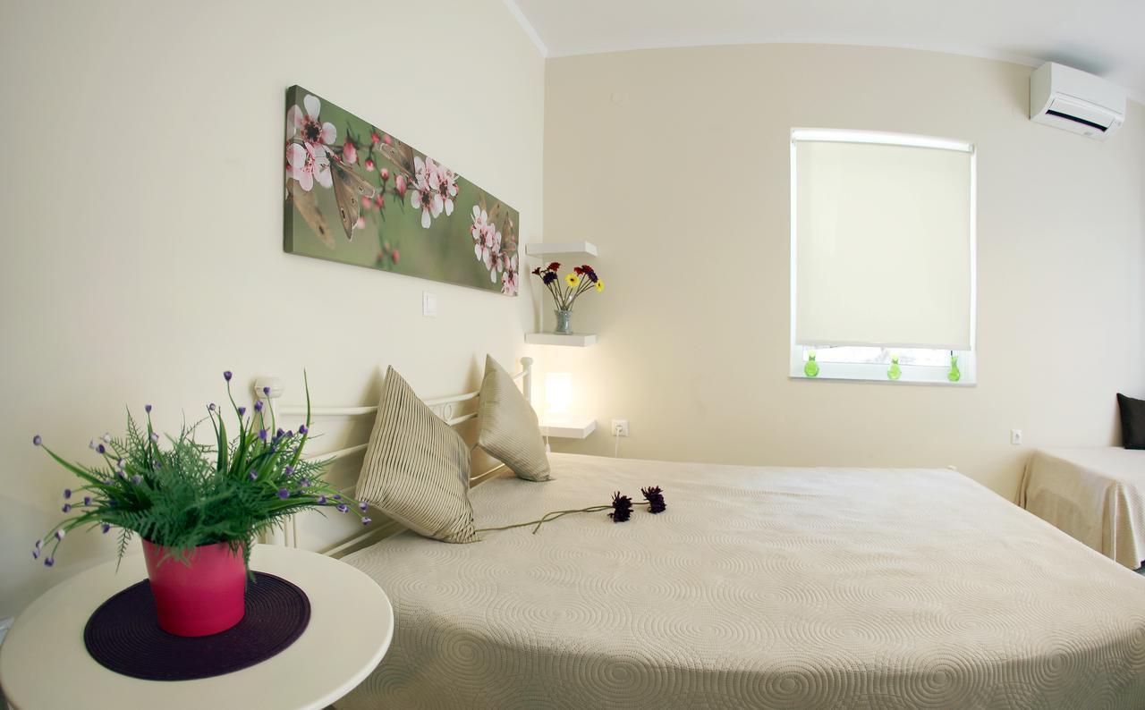 Lalezas Studios Tolón Dış mekan fotoğraf