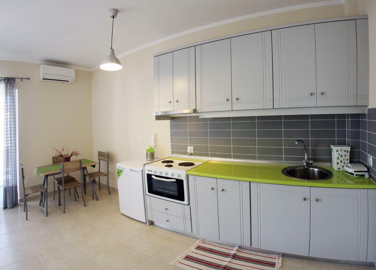 Lalezas Studios Tolón Dış mekan fotoğraf